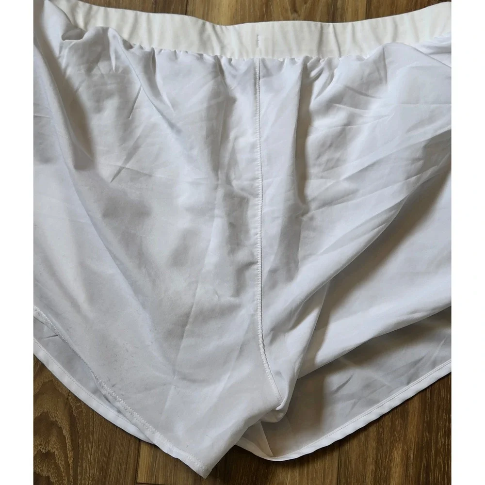 Under Armour HeatGear Loose Lined Athletic Shorts Women's Size 3XL White